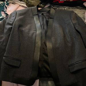 Elie Tahari grey lightweight wool blazer with leather trim size small worn once